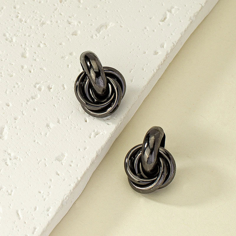 Brincos Geométricos Cruzados Elegantes